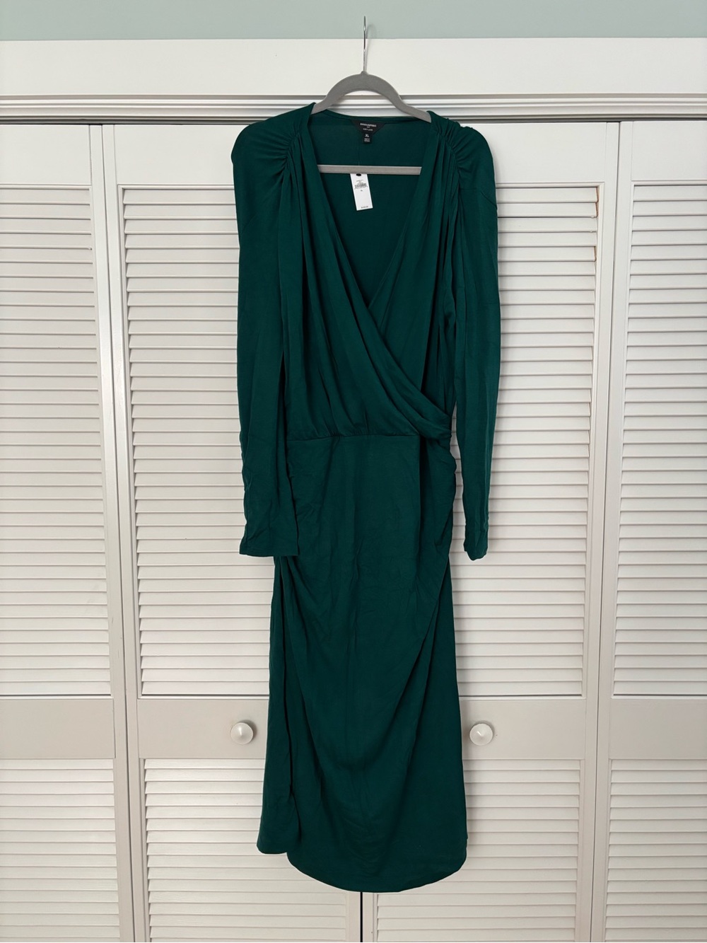 Banana Republic Factory Emerald Green Long Sleeve Wrap Midi Dress